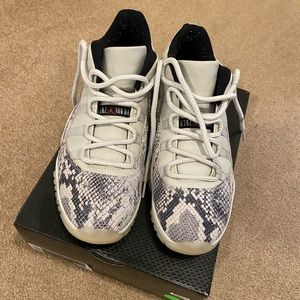 Jordan 11 Retro Low (Snakeskin Light Bone)
